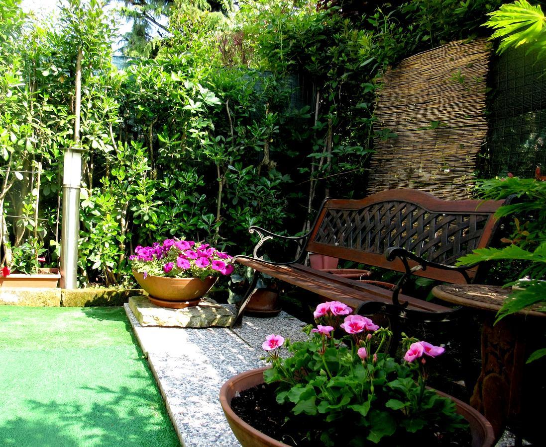 Garden Sweet House Desenzano Leilighet Desenzano del Garda Eksteriør bilde