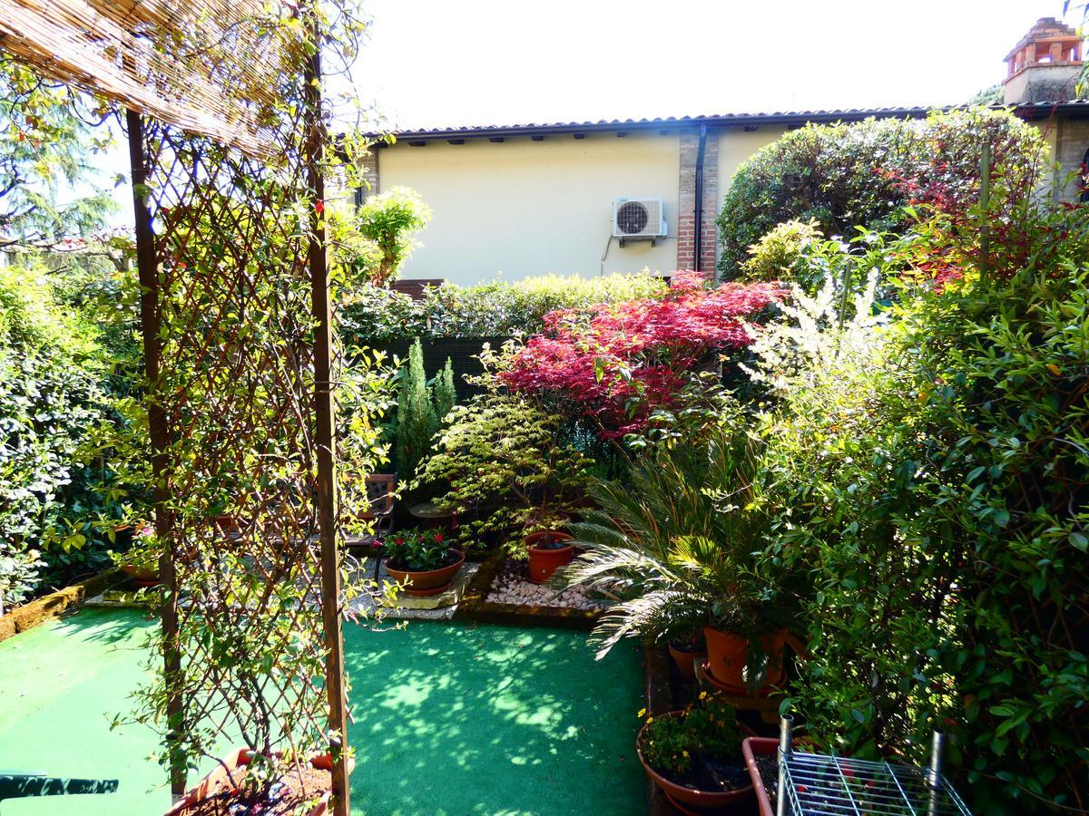 Garden Sweet House Desenzano Leilighet Desenzano del Garda Eksteriør bilde
